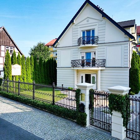 Residenz Selena Bed & Breakfast Ustka Exterior photo