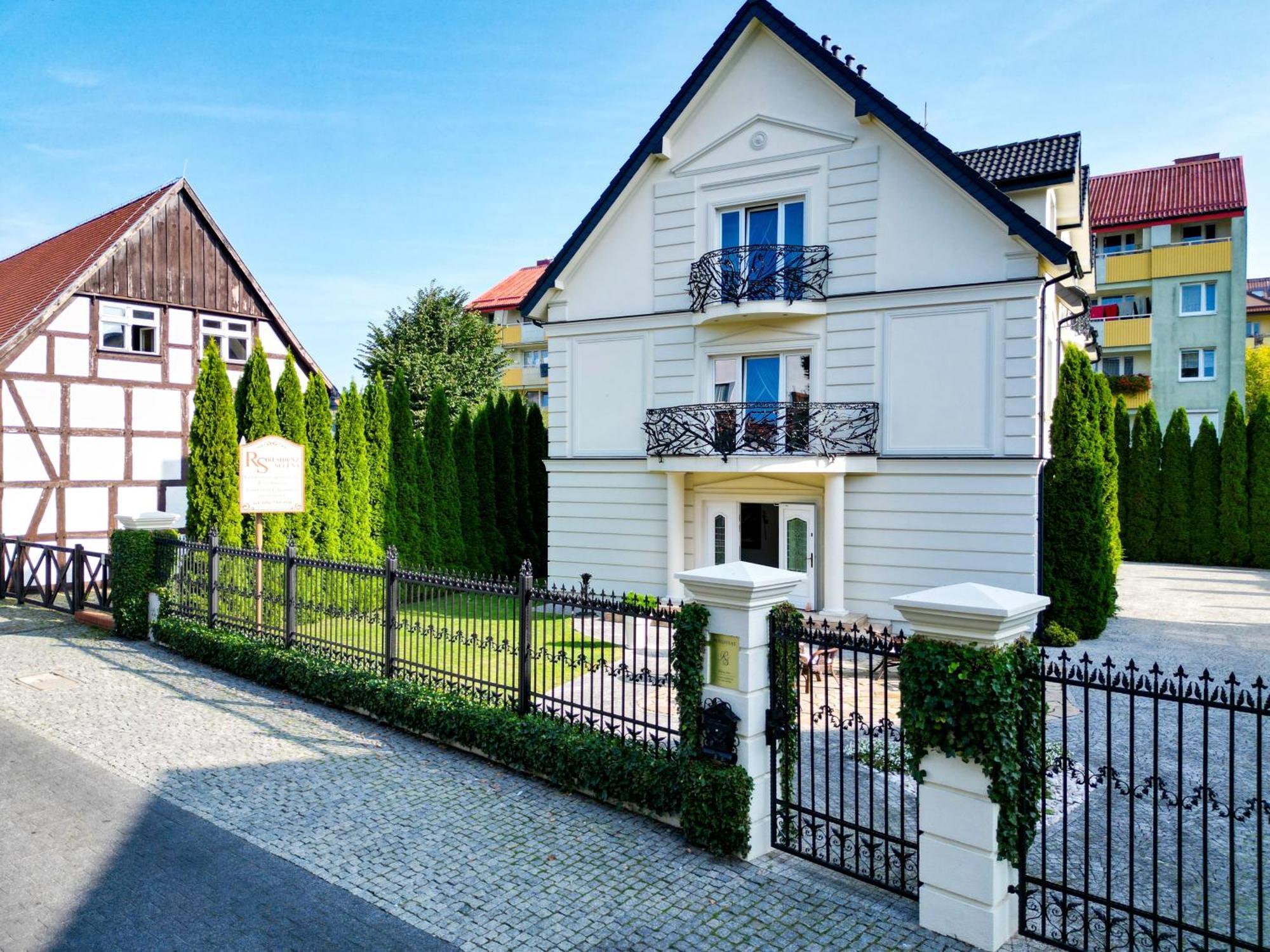 Residenz Selena Bed & Breakfast Ustka Exterior photo